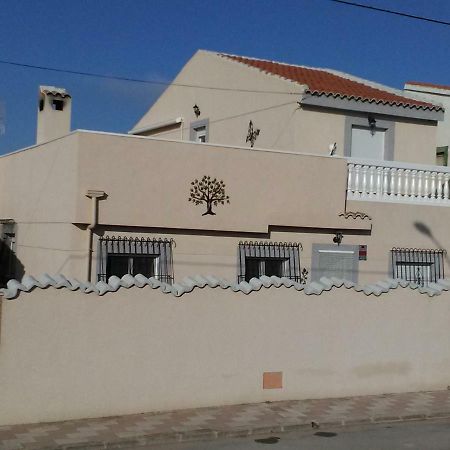 La Marina Bed & Breakfast Luaran gambar