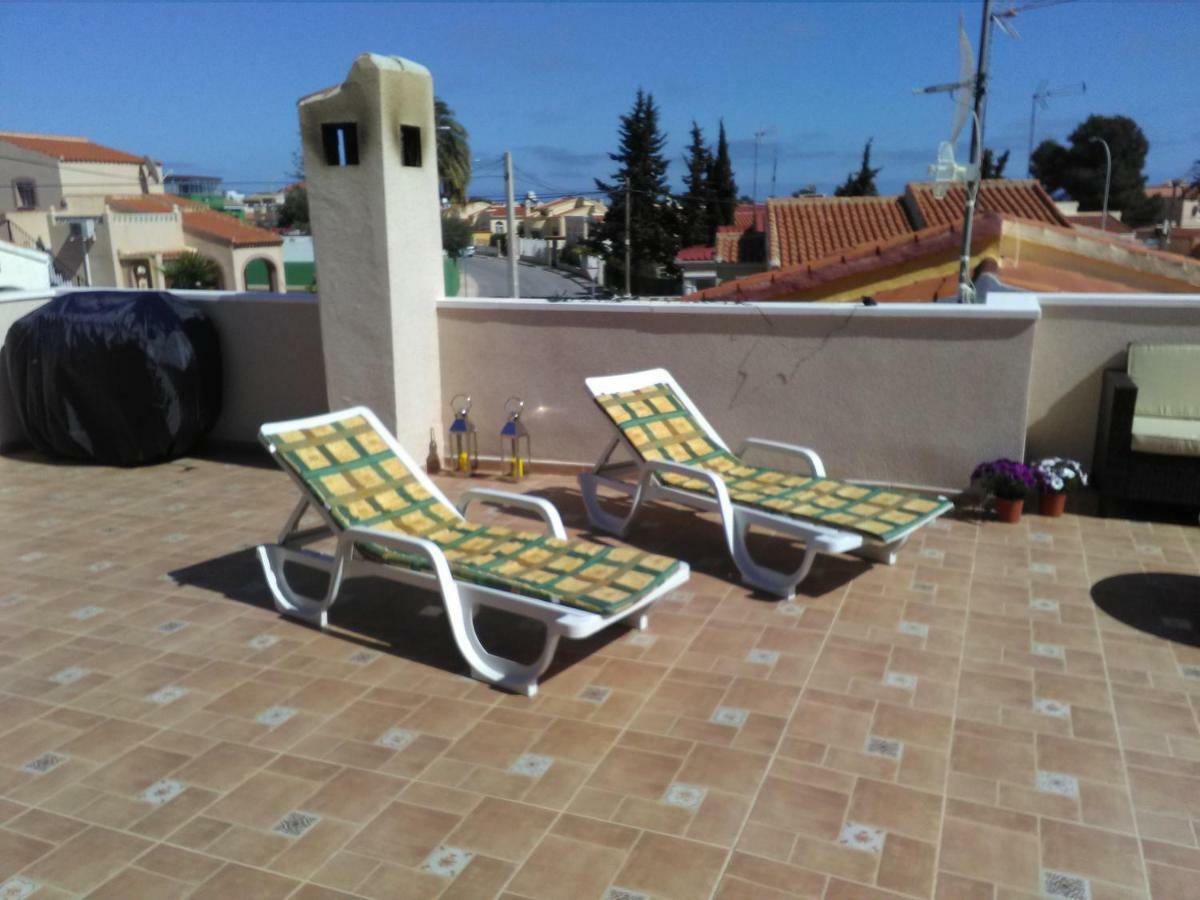 La Marina Bed & Breakfast Luaran gambar